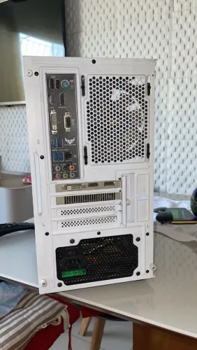 PC Gamer Completo i5 + RX 550 4GB + 16GB RAM + Monitor Samsung + Periféricos