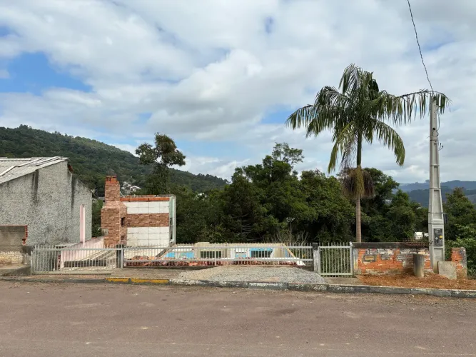 Terreno com vista privilegiada em Rio do Sul | 540m² pronto para construir