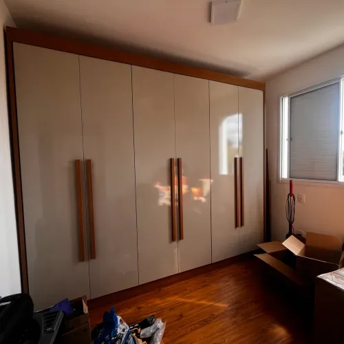 Guarda-roupa casal 6 portas
