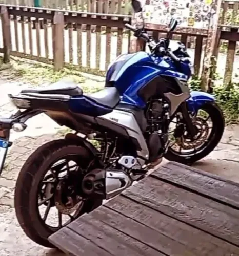 Moto Fazer 250 tudo ok