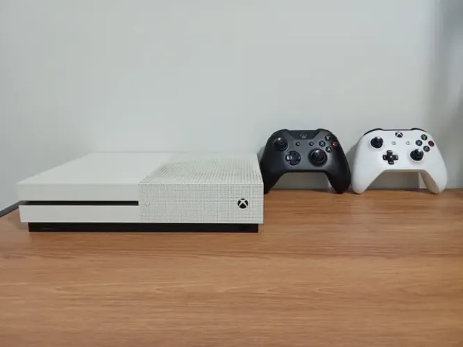 Xbox One S - Usado