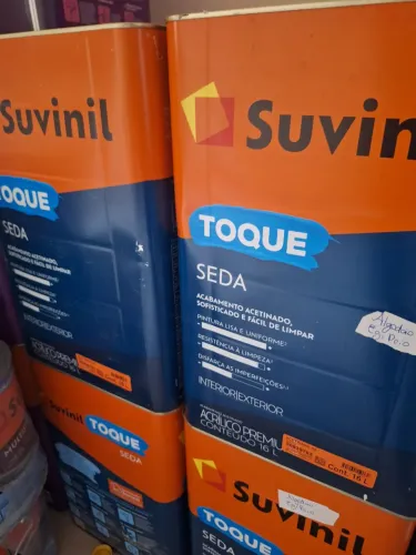 2 latas de tinta Suvinil algodão egípcio