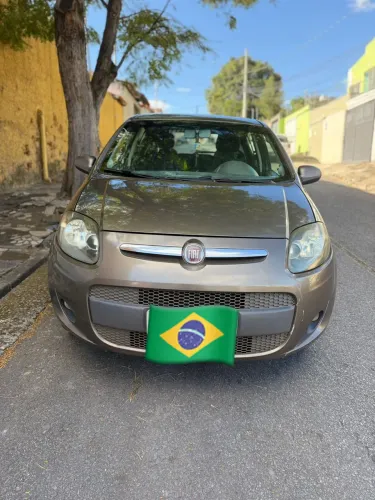 Fiat Palio Attractive 1.0 EVO Fire Flex 8V 5P 2013