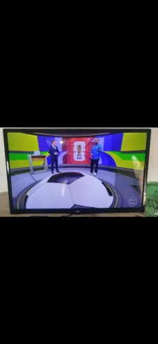 Vendo duas tv lg uma 32 outra 28