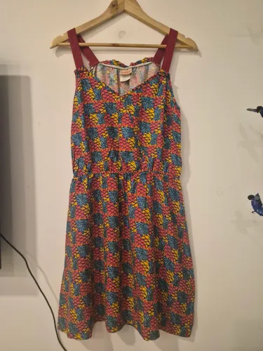 Vestido estamapado tecido tamanho M marca Mercato 