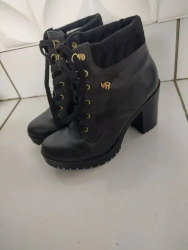 Bota coturno via Marte 