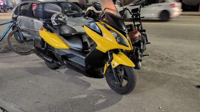 KYMCO DOWNTOWN 300