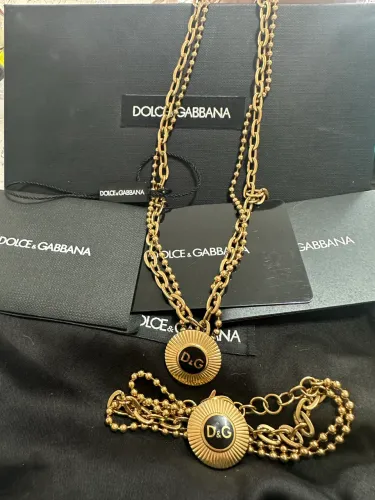 D&G Original. Conjunto pulseira e colar. 
