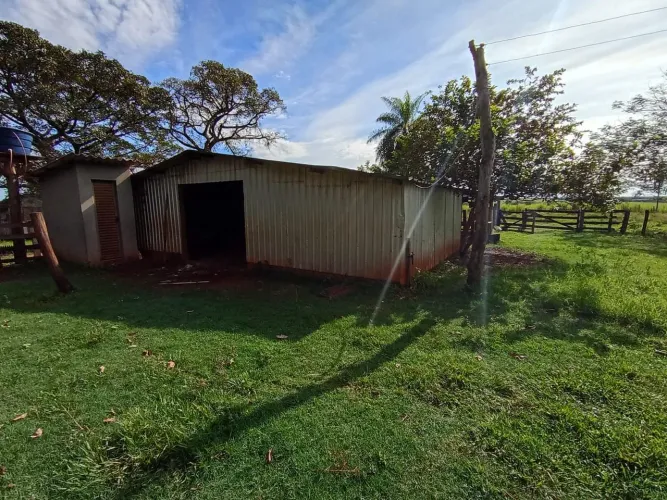 Galpão para leiteria ou granja