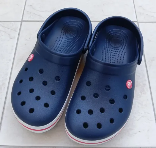 Crocs Crocband Azul (M8 W10) - Serve 37/38 Brasil