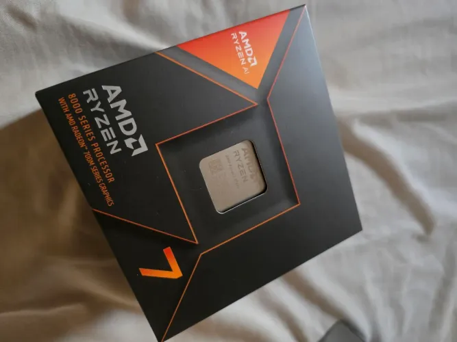 Processador Ryzen 7 - 8700g NOVO LACRADO