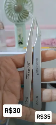 Materias de cílios e sobrancelhas