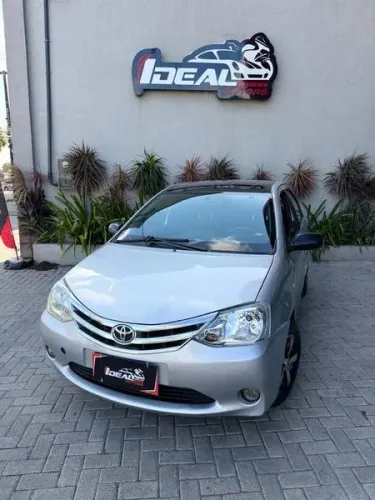Toyota Etios 1.3 Flex 16V 5P Mec. 2013