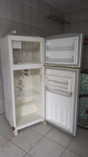 Geladeira 410 litros brastemp