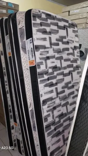 Colchões semi-novos 180 cada tenho vários 