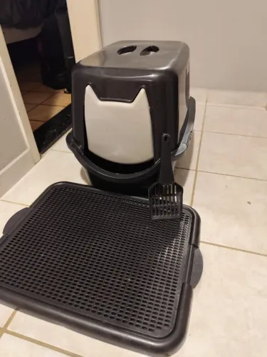 Casinha de areia para gatos 