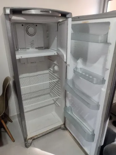 Geladeira Frost Free