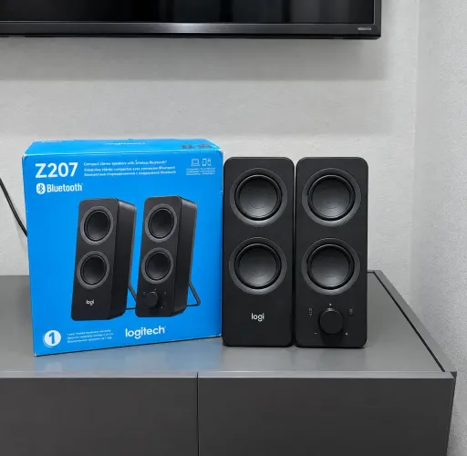 Logitech Z207 Alto-Falante Estéreo 2.0, Bluetooth, P2