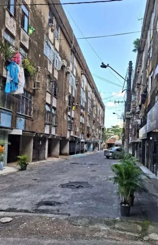 Alugo Apto Com 2 Quartos no Bairro do Souza