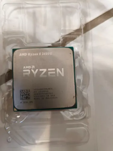 Vendo processador AMD Ryzen 5 3400 g com radeon Vega 11