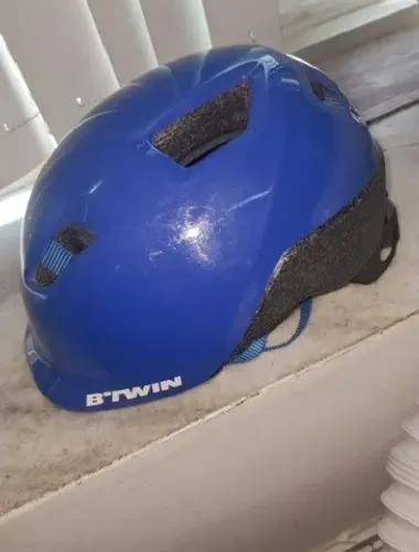 Capacete de bike Btwin para adolescente ou infantil tamanho 48 a 52.......................