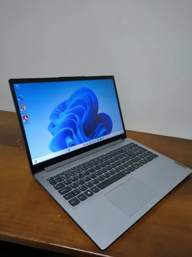 Notebook Lenovo i5 12ª Geração / 8GB / SSD 512GB - Perfeito Estado