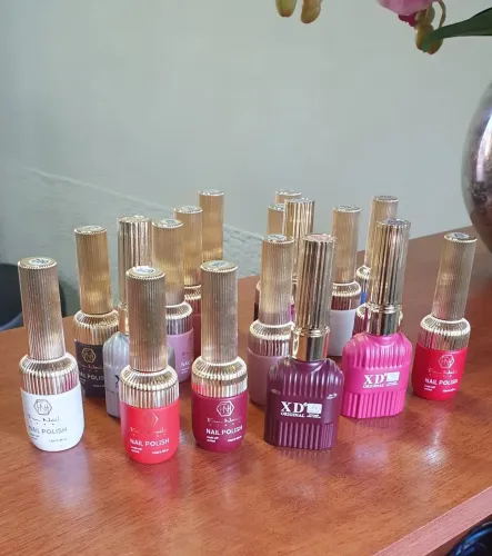 Esmalte em gel  . 18 esmaltes 