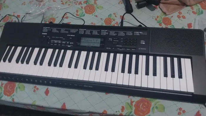 Teclado piano Profissional Novo