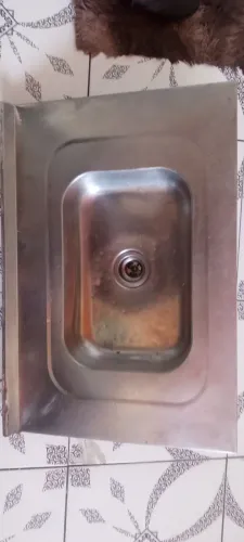 Pia de inox usada completa, medidas 80cm/54cm, medidas da cuba 46cm/30cm