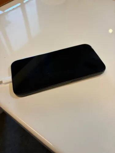 iPhone 15 128GB