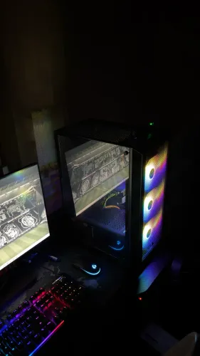 PC Gamer Ryzen 5 5500 + RX 5700 XT + 16 GB RAM / Full HD