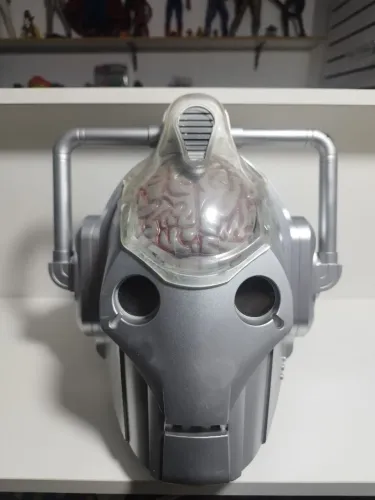 Boneco - capacete Dr who