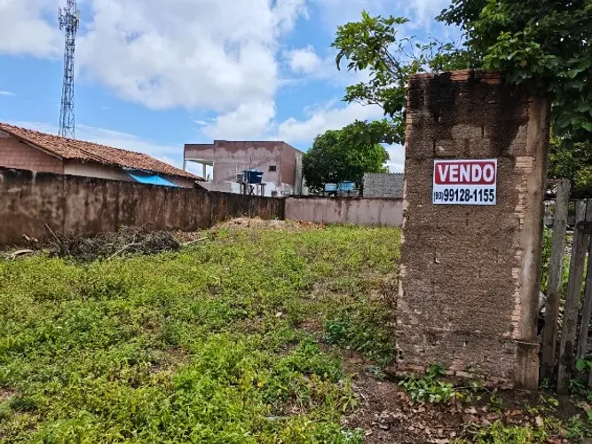 Terreno documentado, medindo 12x30