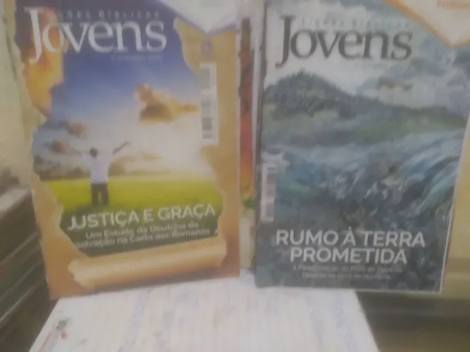 ? LOTE COM 10 REVISTAS LIÇÕES BÍBLICAS - JOVENS E PROFESSOR ?