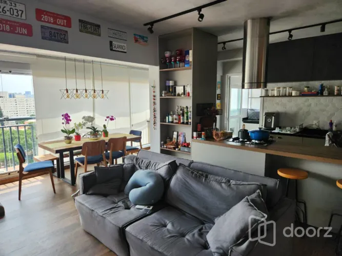 Imóvel na Teodureto Souto com 2 dormitórios e 85m²