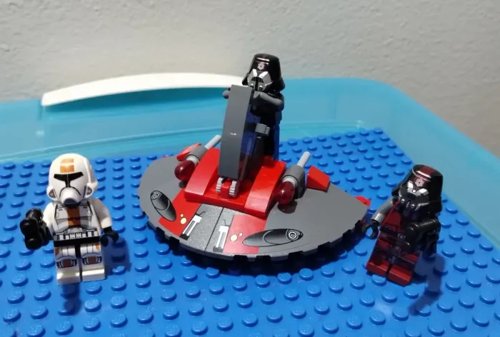 Lego Star Wars Republic Troopers vs Sith Troopers Set