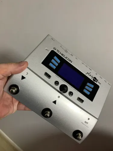 Pedal Voz TC Helicon Play Eletric