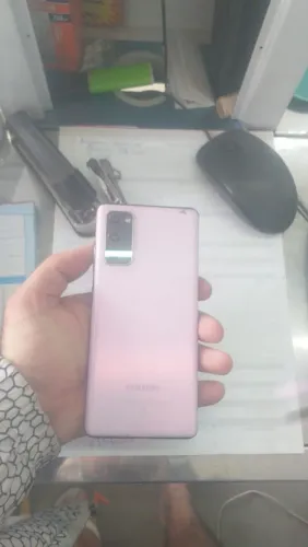 O Samsung Galaxy S20 FE 5G