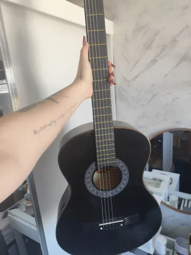 Violão Queen's