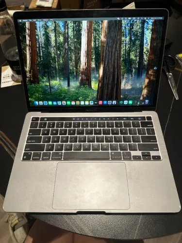 MacBook Pro 13" M1 2020 | 8GB RAM | 512GB SSD | Bateria 96% | Funcionando Perfeitamente
