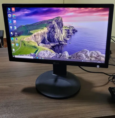 MONITOR 20" | VGA/DVI