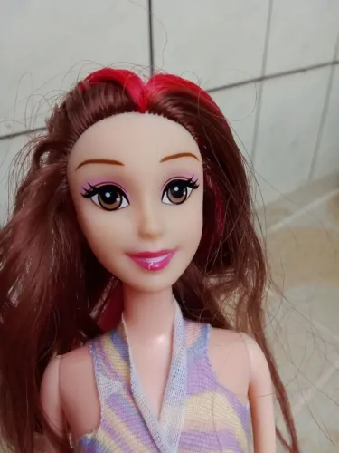 boneca ruiva