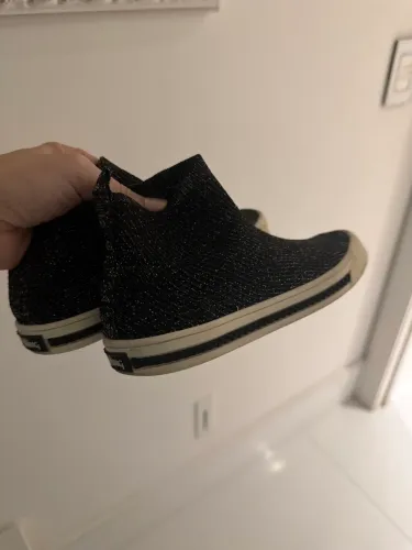 Tênis preto kipling menina 