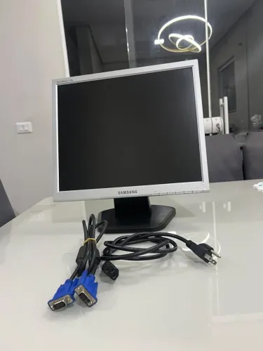 Monitor Samsung 17 Polegadas 75Hz