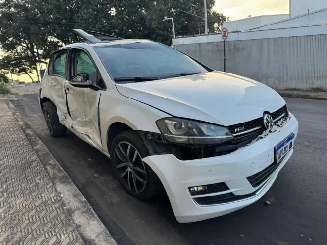 Sucata Golf TSI 2017