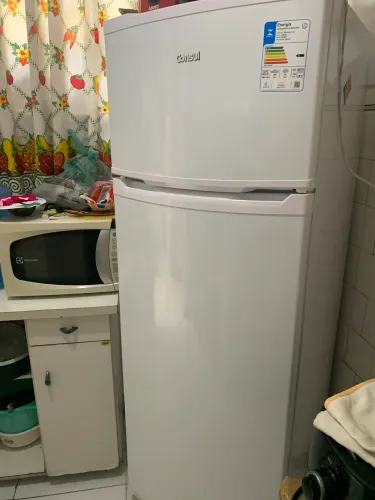 Geladeira cônsul 5 meses de uso nova