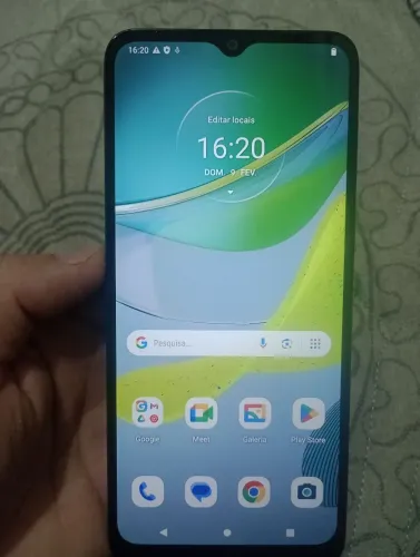 Motorola moto e13