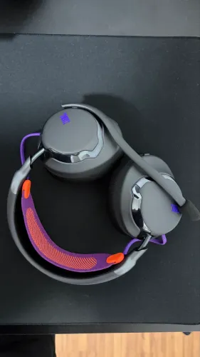 Vendo headset gamer JBL quantum 950 - 1 mês de uso