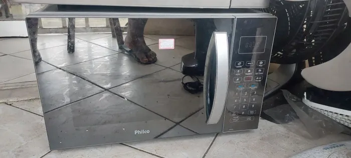 Micro-ondas philco semi novo
