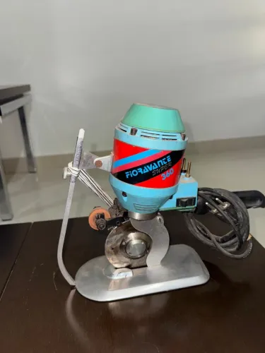 Máquina de corte de tecido